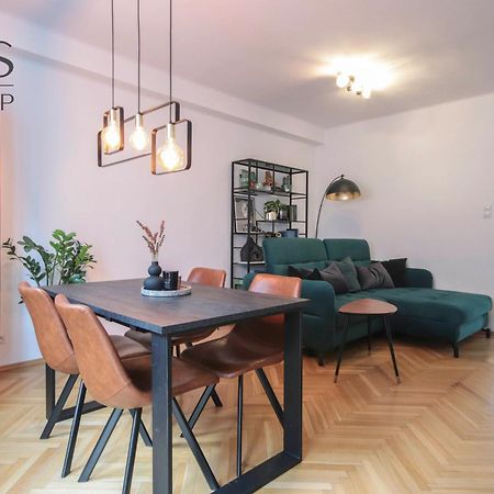 Beautiful Apartment In The City Center 克拉科夫 外观 照片